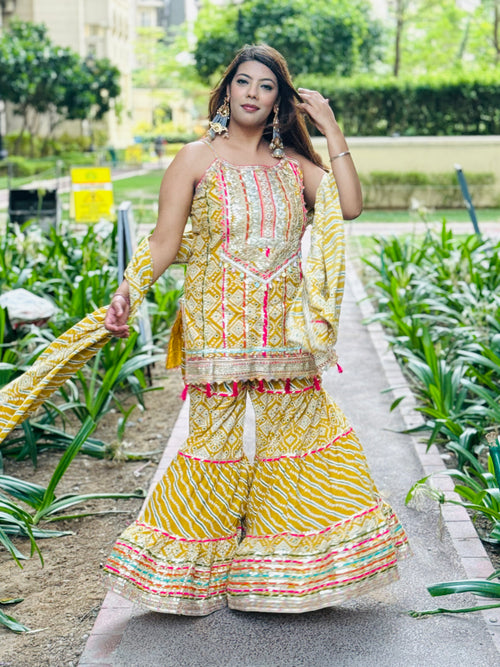Yellow Mustard Sharara