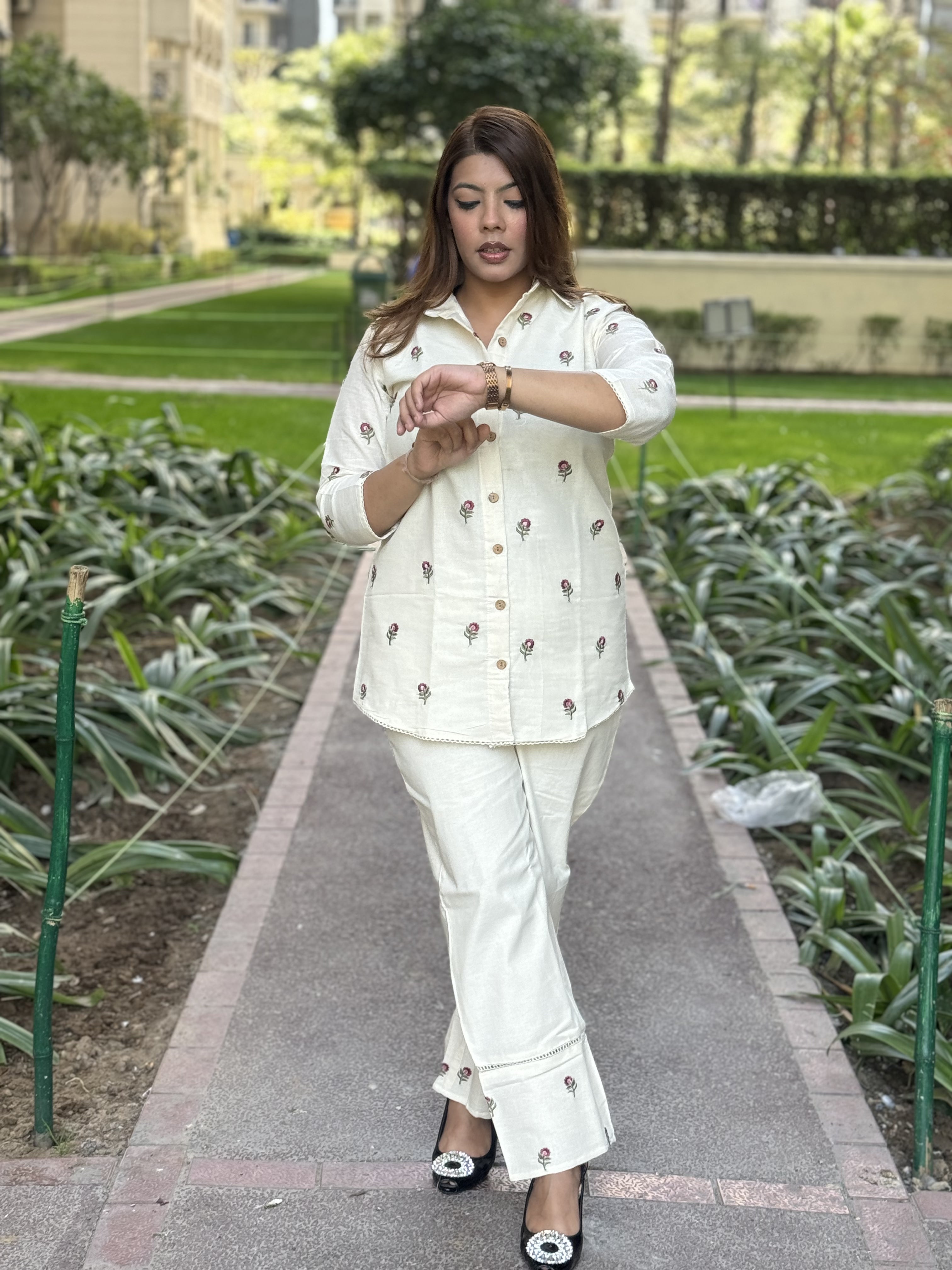 Off White Coord Kora