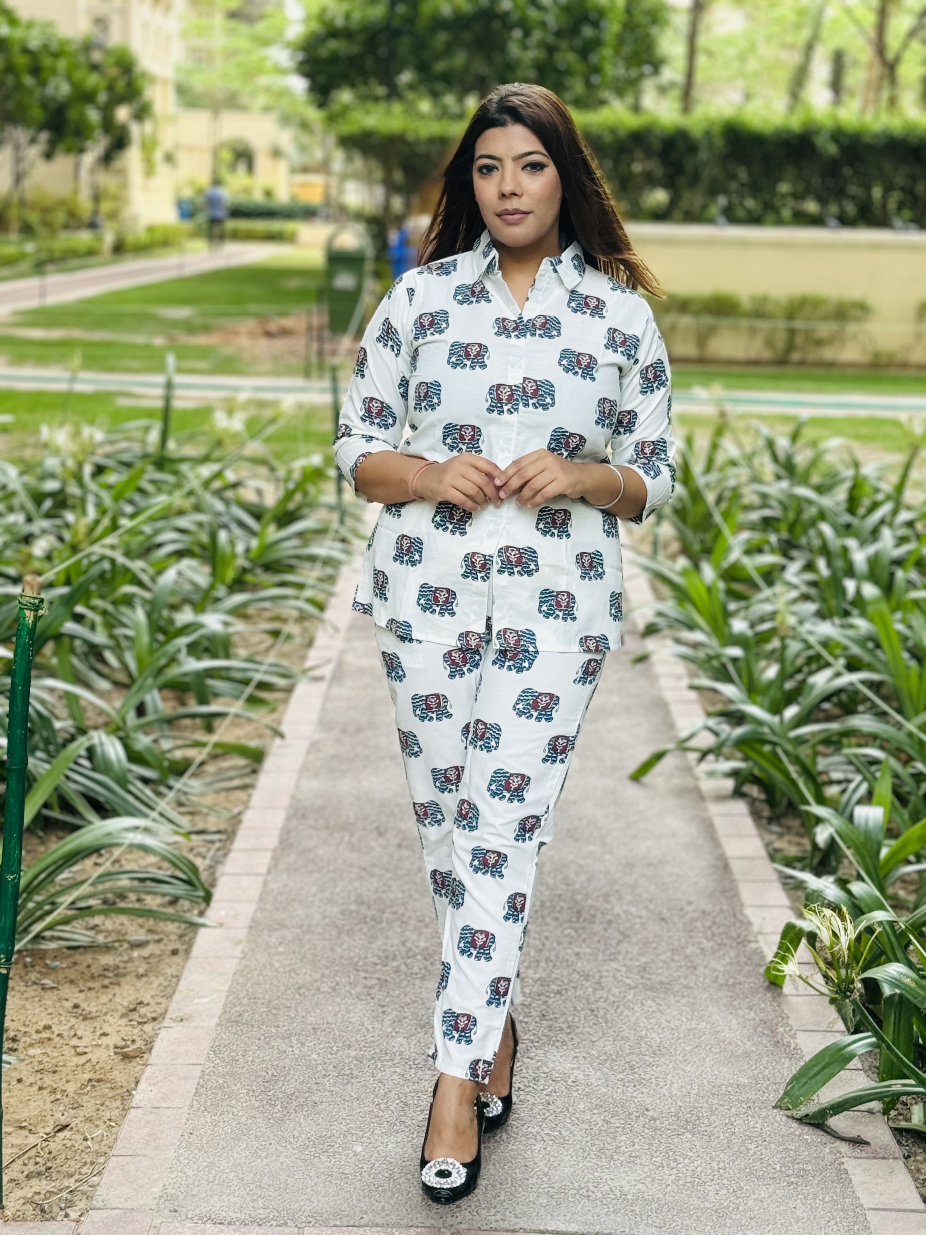 White Elephate Coord